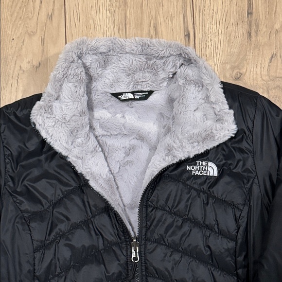 The North Face Women's Black Nylon Jacket with Fleece Interior Women’s Medium - Picture 2 of 11